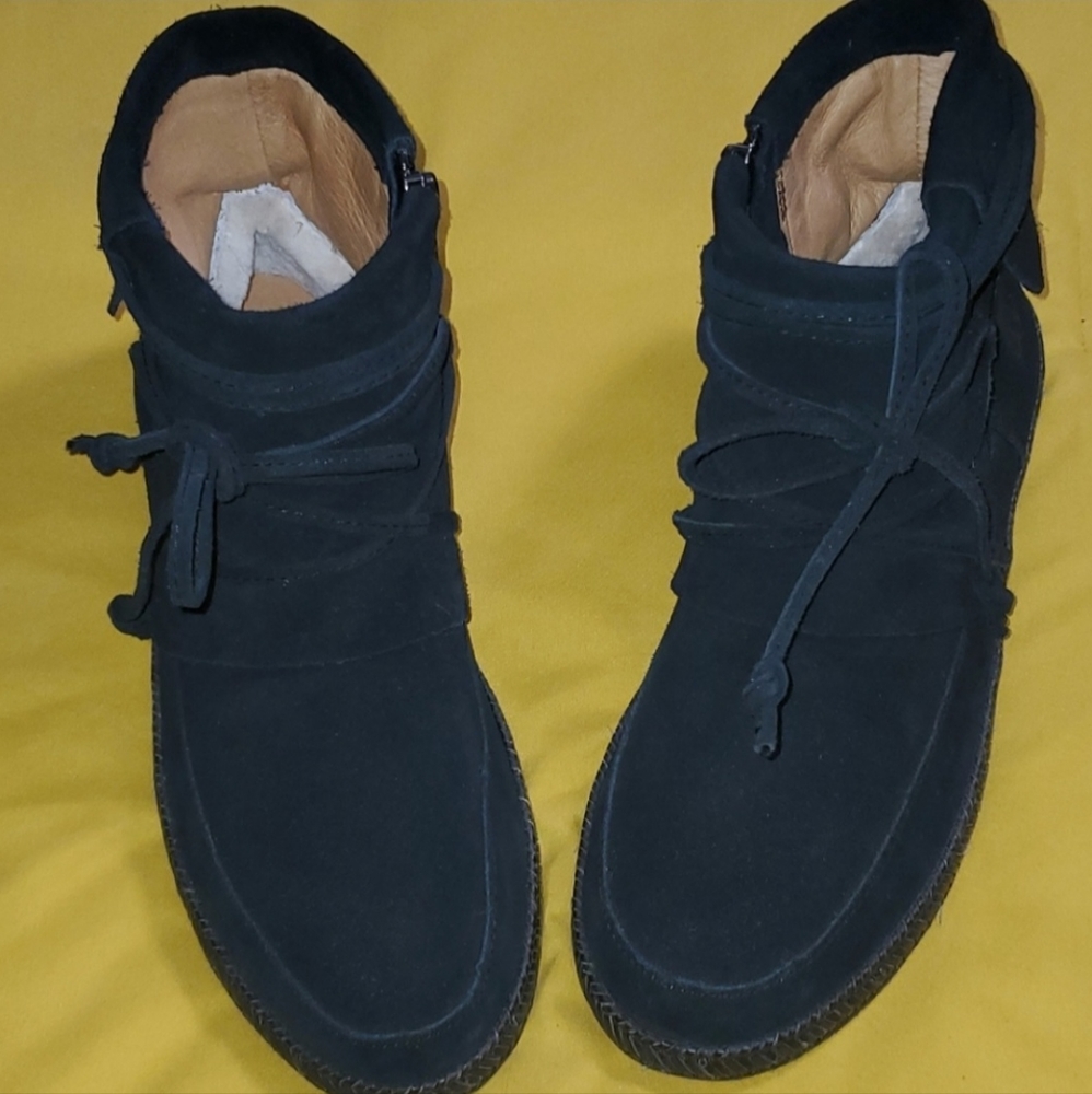 Black Ugg Reid Boot